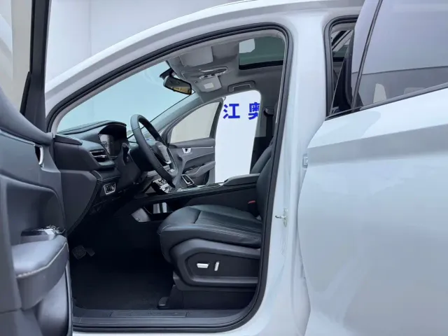 Wuling Victory — Фото автомобиля 5