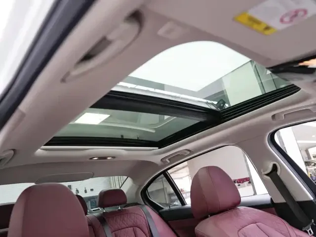 BMW 3 Series — Фото автомобиля 13