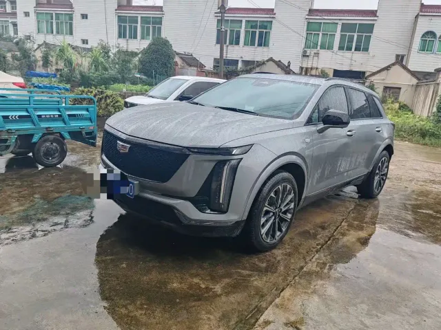 Фотография автомобиля — Cadillac XT5
