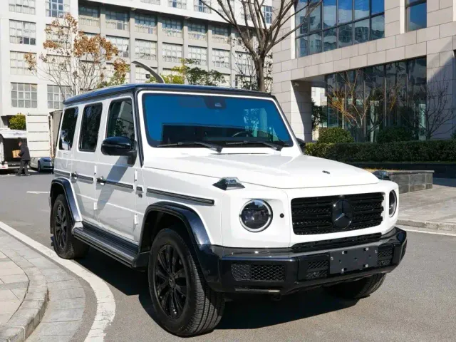 Mercedes-Benz Mercedes-Benz G-Class 2024 G 500 — Фото автомобиля 3