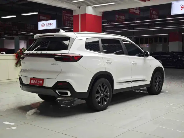 Chery Tiggo 8 — Фото автомобиля 10