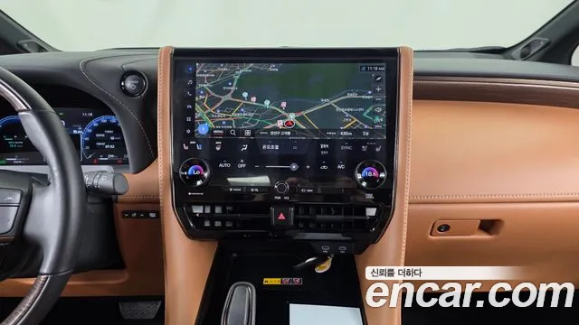 Toyota Alphard — Фото автомобиля 14