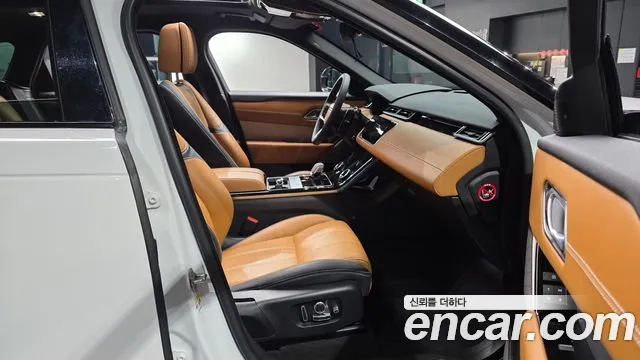 Land Rover Range Rover Velar — Фото автомобиля 26
