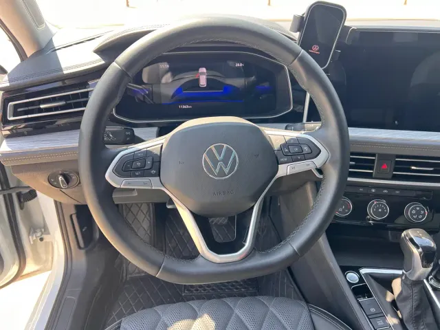 Volkswagen Sagitar — Фото автомобиля 15