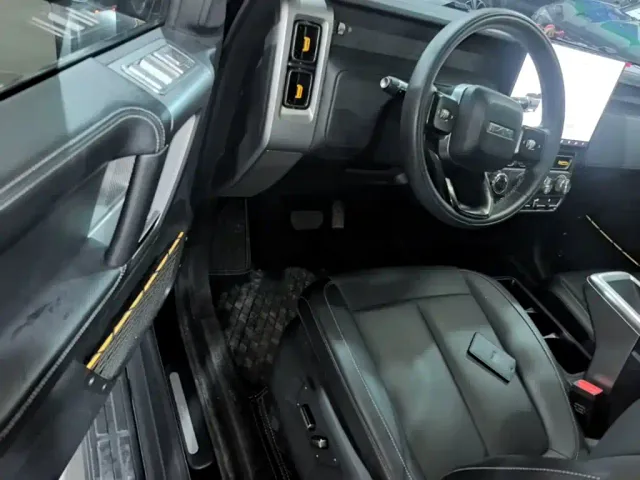 iCAR V23 — Фото автомобиля 15
