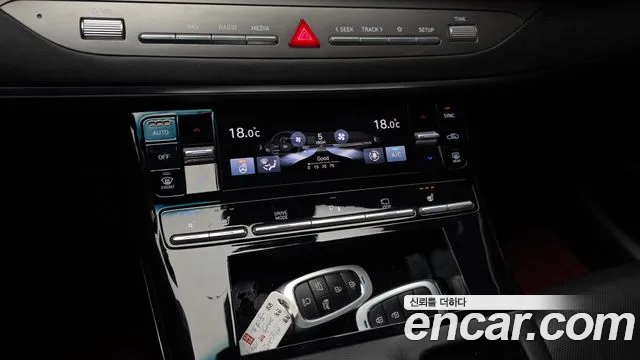 Hyundai Grandeur New — Фото автомобиля 23