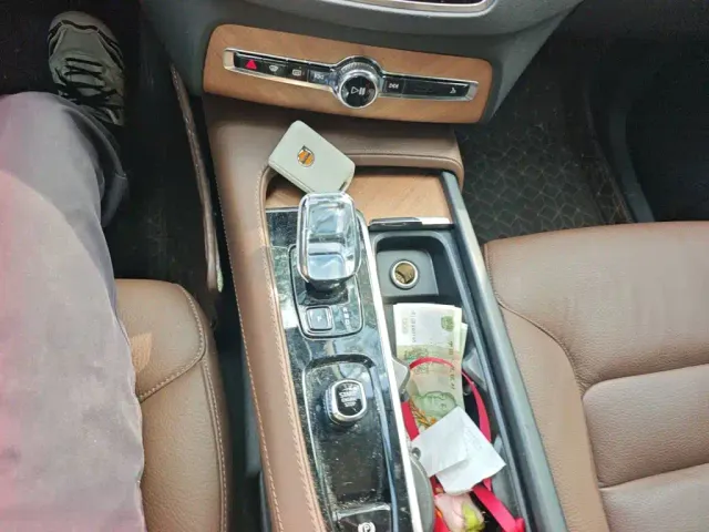 Volvo Volvo XC90 2024 B6 Elegance Luxury 7-Seater — Фото автомобиля 10