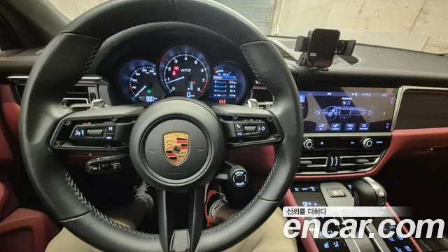 Porsche Macan — Фото автомобиля 7