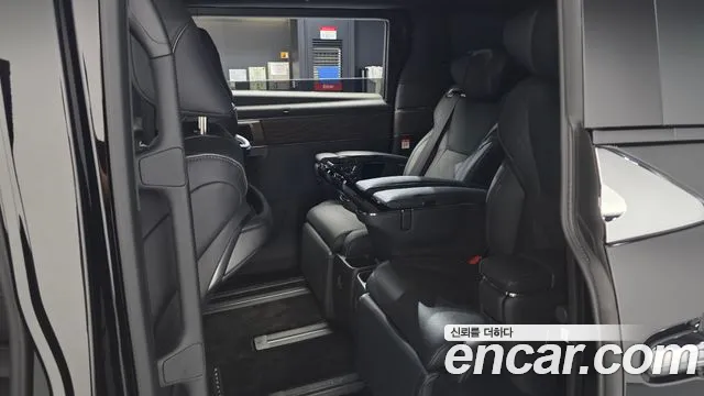Toyota Alphard — Фото автомобиля 25
