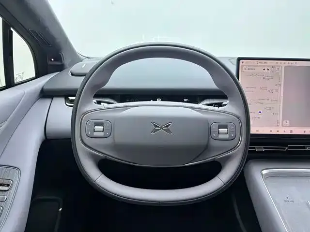 Xpeng P7+ — Фото автомобиля 14