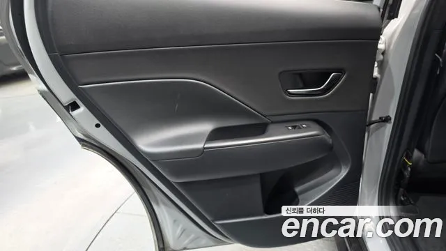 Hyundai Kona — Фото автомобиля 14