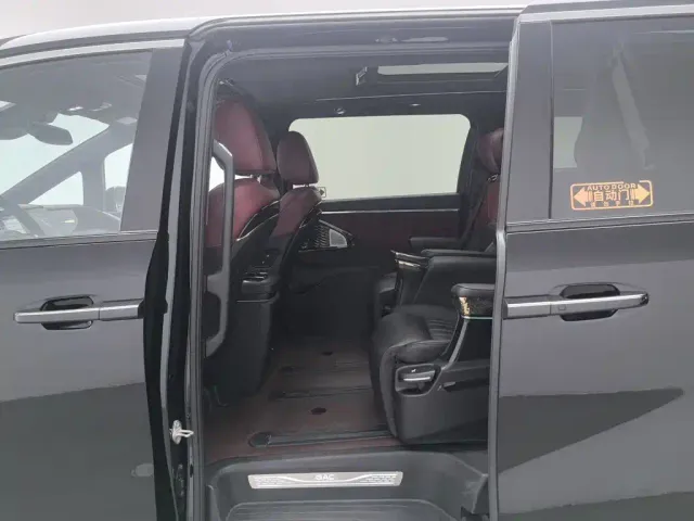 GAC Trumpchi M8 — Фото автомобиля 15