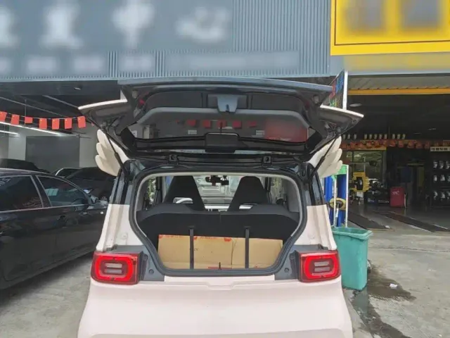 Wuling Hongguang Mini EV — Фото автомобиля 16