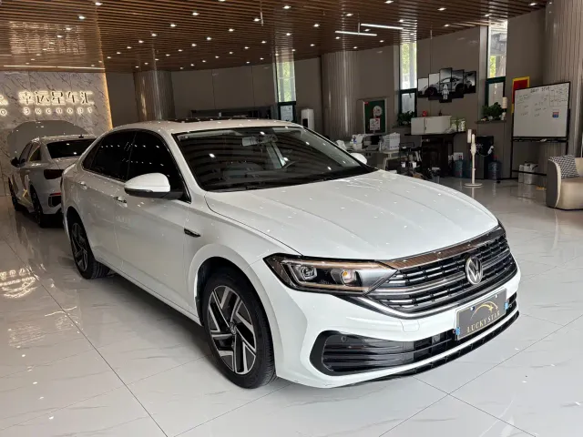 Volkswagen Sagitar — Фото автомобиля 7