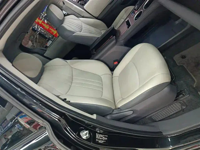 Toyota Sienna — Фото автомобиля 24