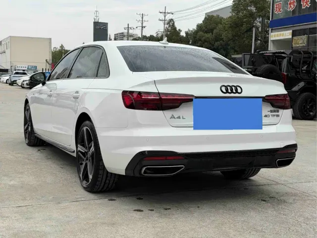 Audi A4L — Фото автомобиля 9