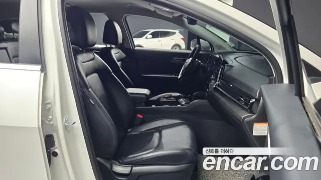 Kia Sportage — Фото автомобиля 10