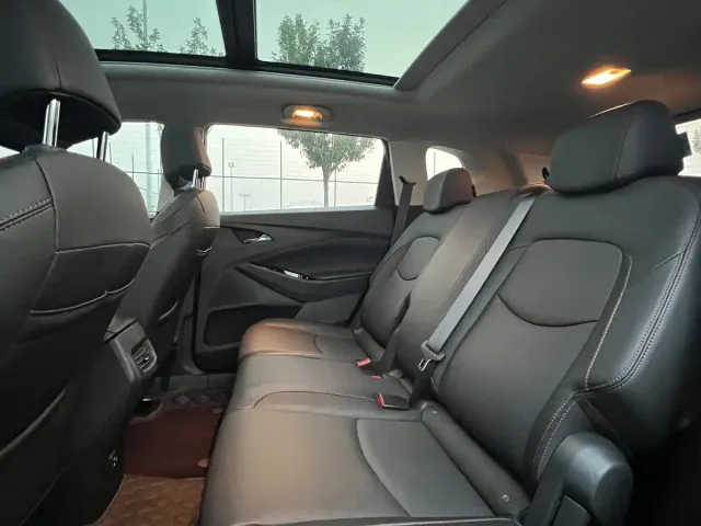 Chevrolet Orlando — Фото автомобиля 9