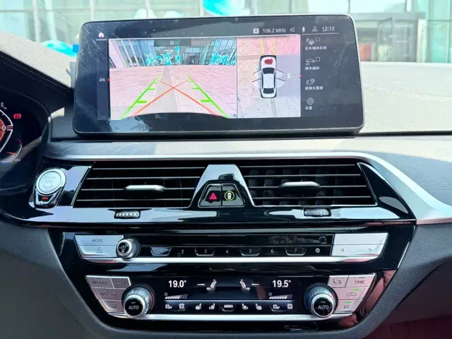 BMW 5 Series — Фото автомобиля 24