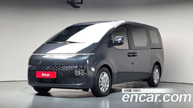 Фотография автомобиля — Hyundai Staria
