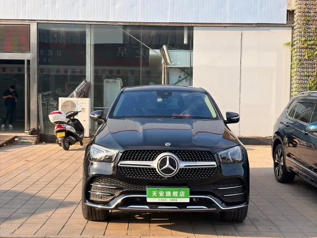 Mercedes-Benz GLE Coupe — Фото автомобиля 2