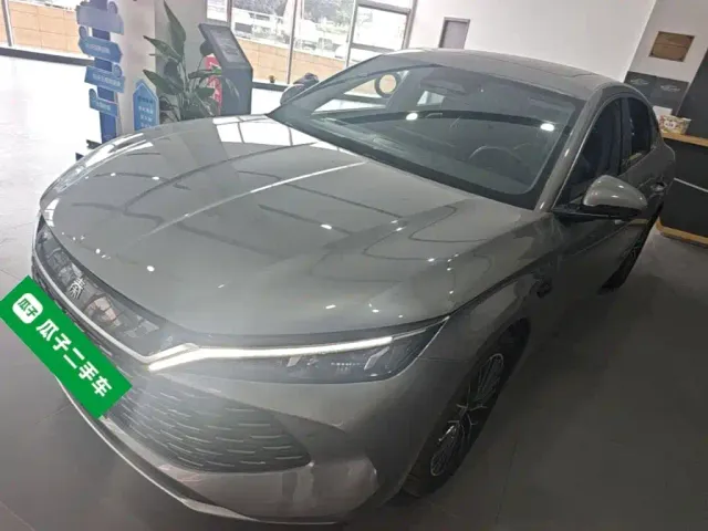 Фотография автомобиля — BYD Qin L