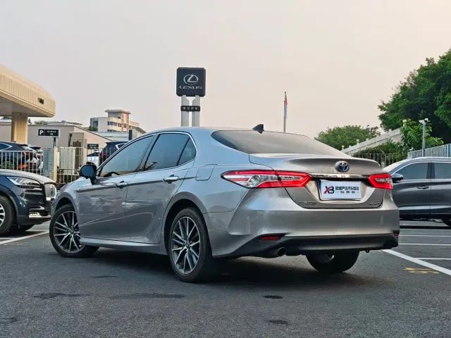 Toyota Camry — Фото автомобиля 5