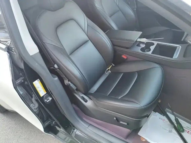 Tesla Model Y — Фото автомобиля 24