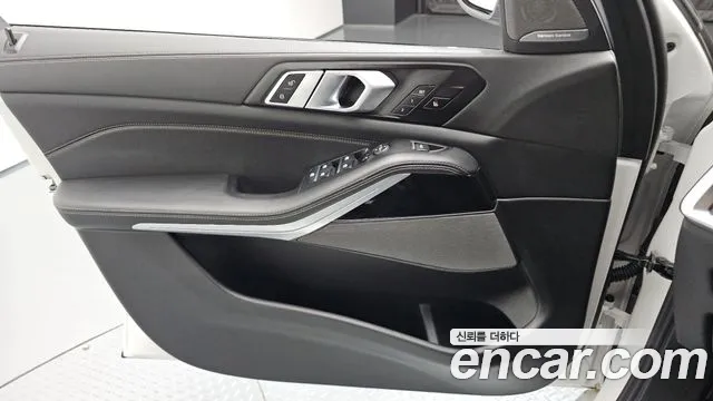 BMW X5 xDrive 40i M Sport — Фото автомобиля 19