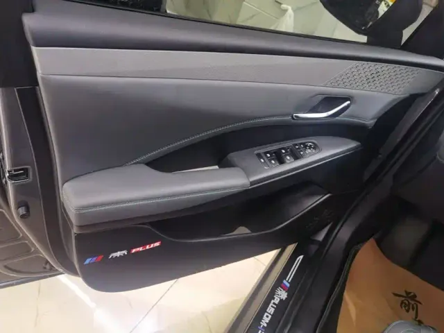 BYD Qin PLUS — Фото автомобиля 7