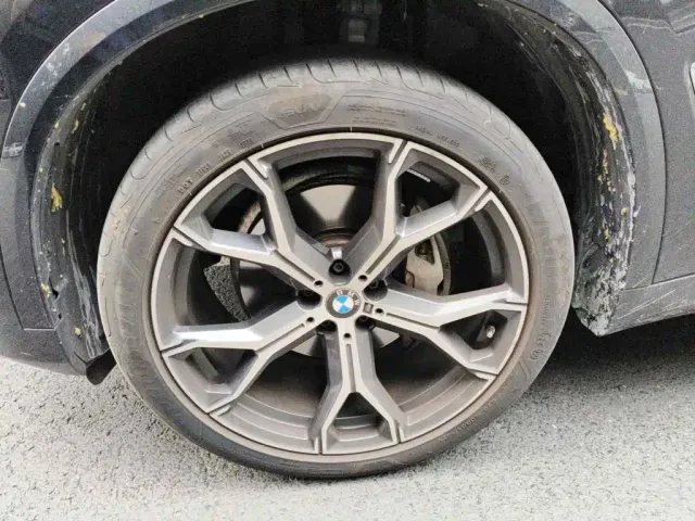 BMW X5 — Фото автомобиля 7