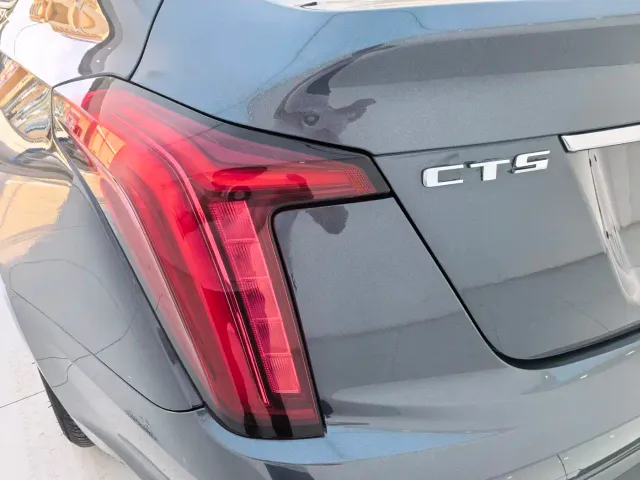 Cadillac CT5 — Фото автомобиля 14