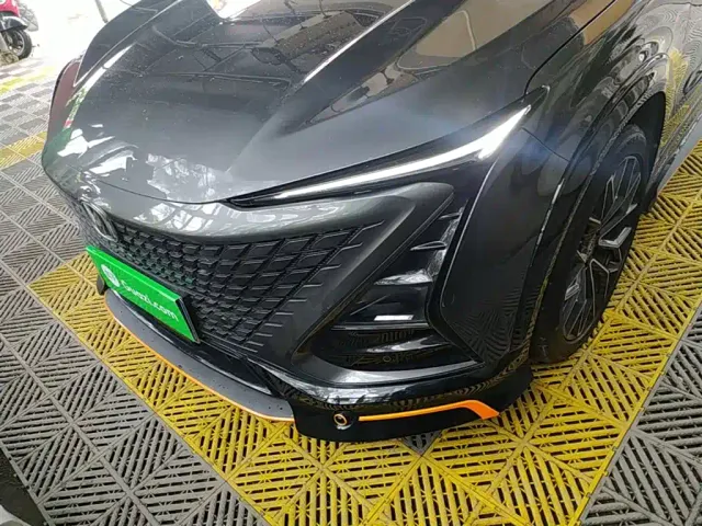 Changan UNI-T — Фото автомобиля 23