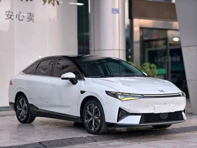 Xpeng P5 — Фото автомобиля 3