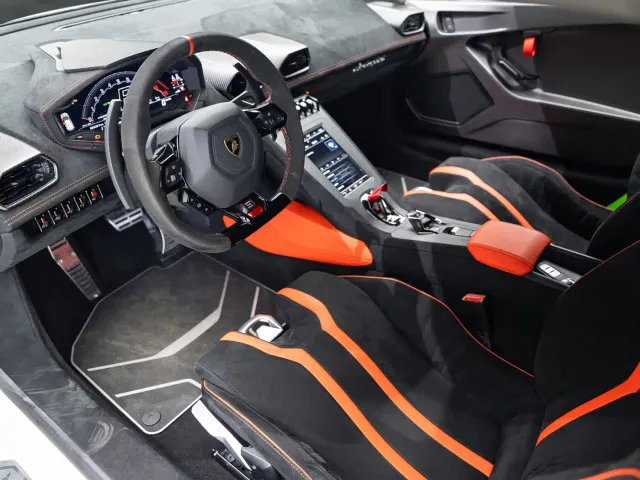 Lamborghini Huracan — Фото автомобиля 9