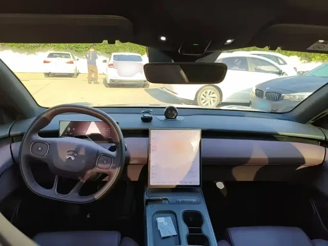 Nio ET5 Touring — Фото автомобиля 9