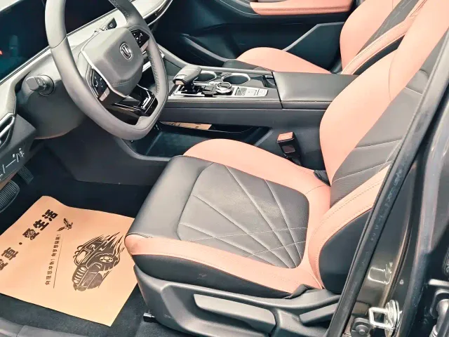 Changan Eado — Фото автомобиля 4