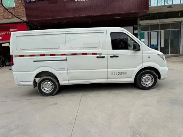 Dongfeng Yufeng Yufeng EM26 — Фото автомобиля 4