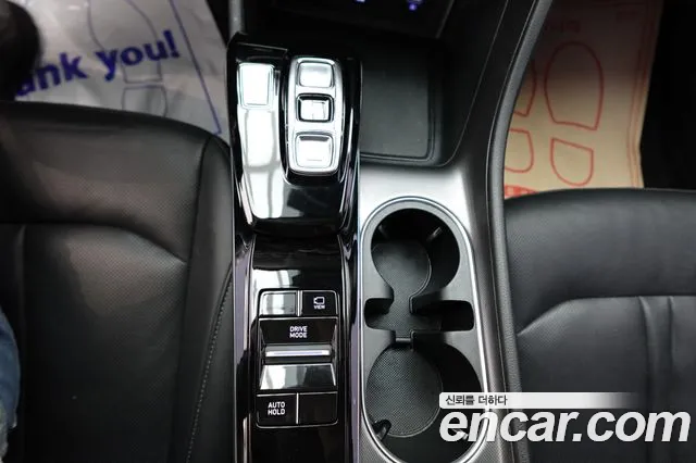 Hyundai Sonata — Фото автомобиля 9