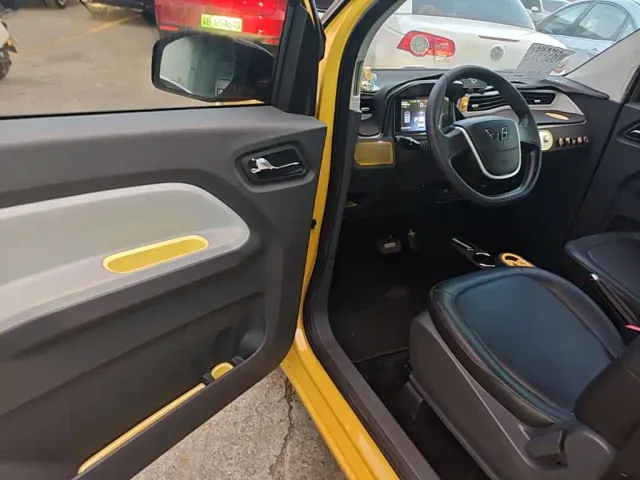 Wuling Hongguang Mini EV — Фото автомобиля 10