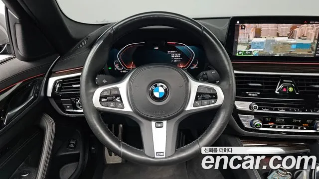 BMW 5-Series — Фото автомобиля 11