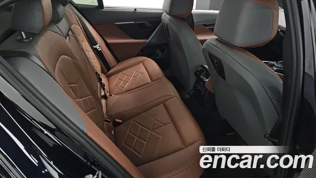 BMW 5-Series 5 серия (G60) 530i xDrive M Sport — Фото автомобиля 12