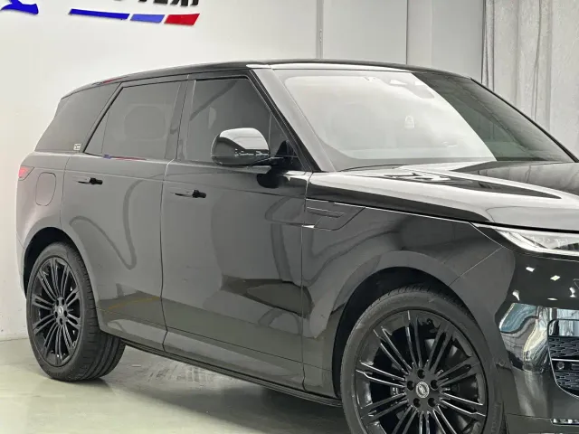 Land Rover Range Rover Sport — Фото автомобиля 7
