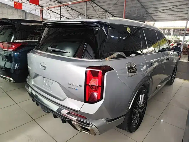 GAC Trumpchi GS8 — Фото автомобиля 6