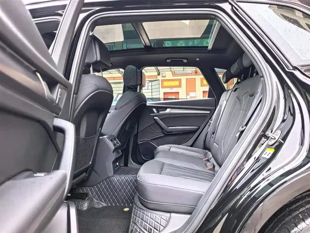 Audi Q5L — Фото автомобиля 6