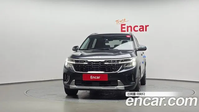 Kia Seltos Бензин 1.6 турбо 2WD — Фото автомобиля 3