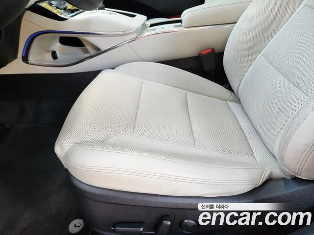 Hyundai Grandeur Grandeur (New) — Фото автомобиля 12
