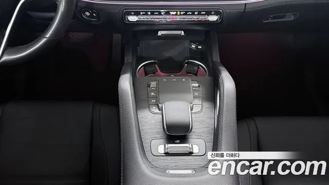 Mercedes-Benz GLE-Class — Фото автомобиля 9