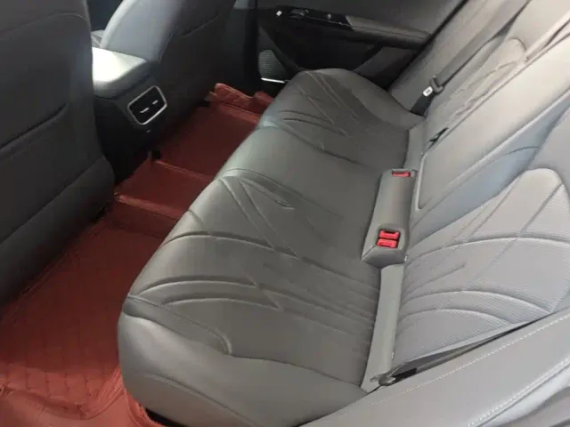 Geely Galaxy L6 — Фото автомобиля 16