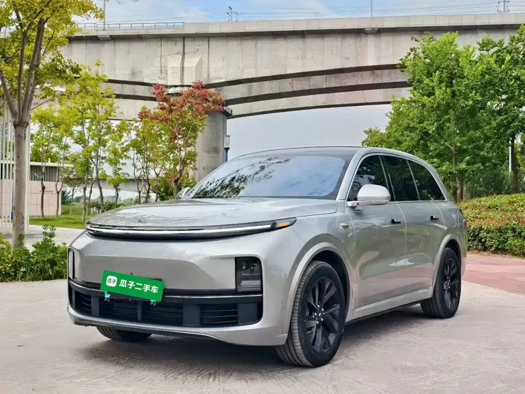 Фотография автомобиля — Li Auto Li L8